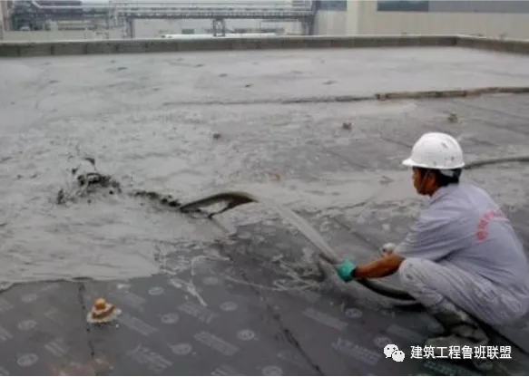 屋面保温的三种做法：现浇、铺贴、喷涂(图9)